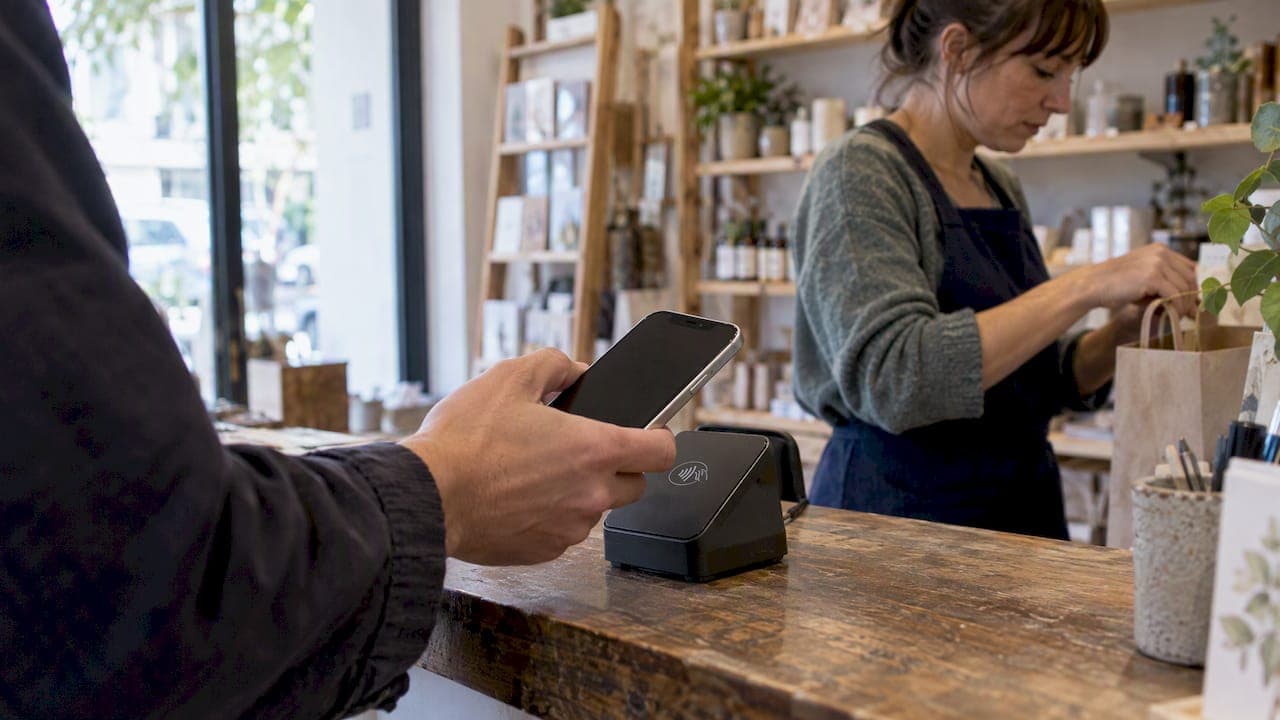 Apple Pay Fees: Merchants Pay $0 to Apple; Get Rates in Writing